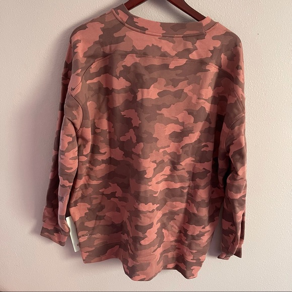 Lululemon Perfectly Oversized Crew Pink Camo- NWT - Picture 4 of 6